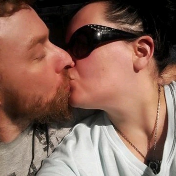 Meet your Posher, Kim - Picture 3 of 7